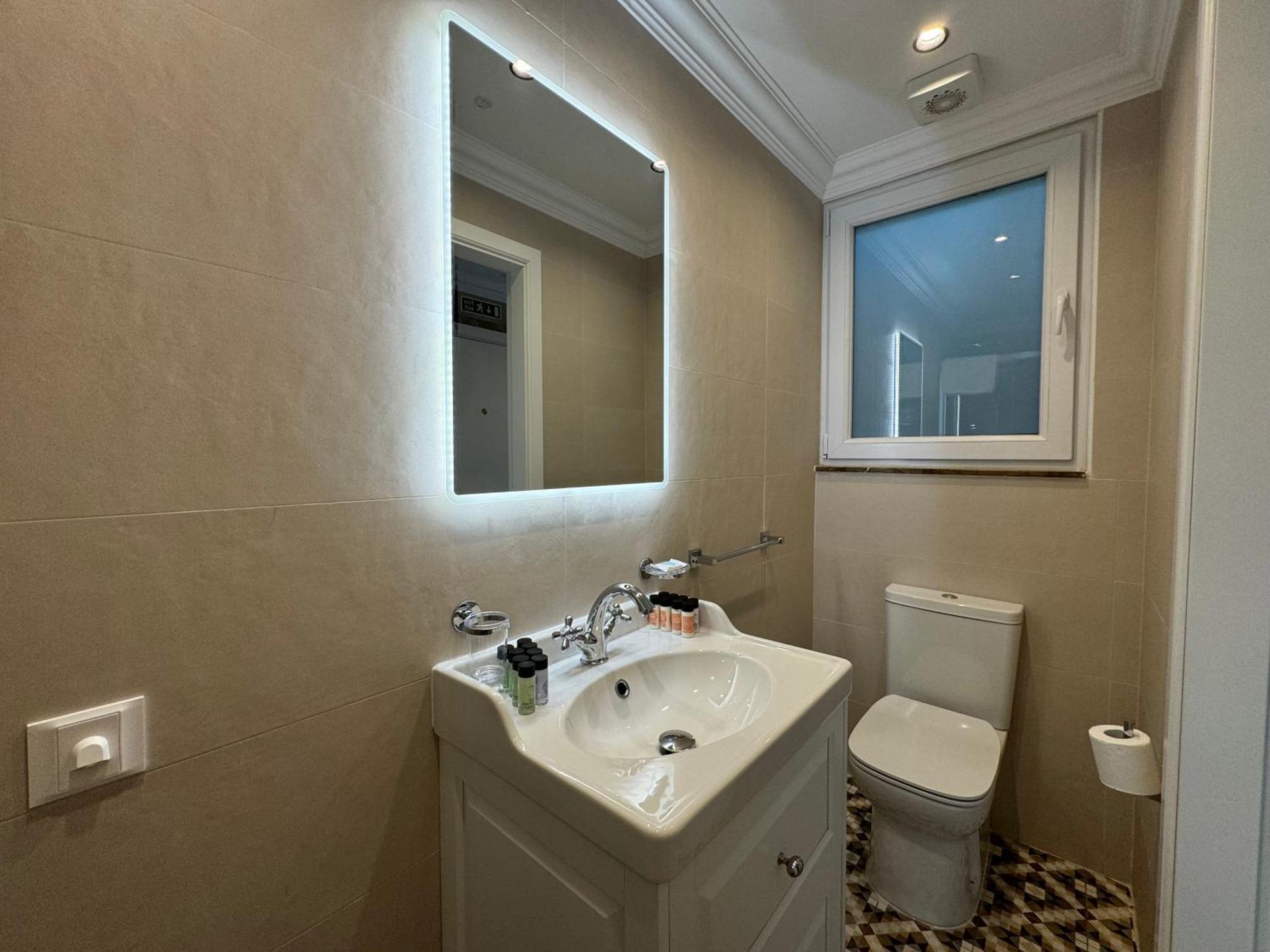 Balcony Hotel Saint Julian's Εξωτερικό φωτογραφία