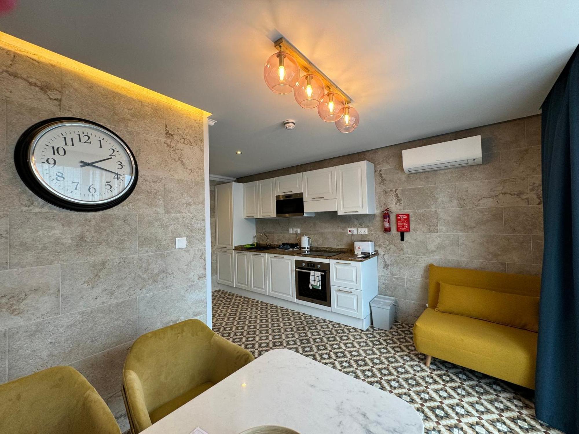 Balcony Hotel Saint Julian's Εξωτερικό φωτογραφία