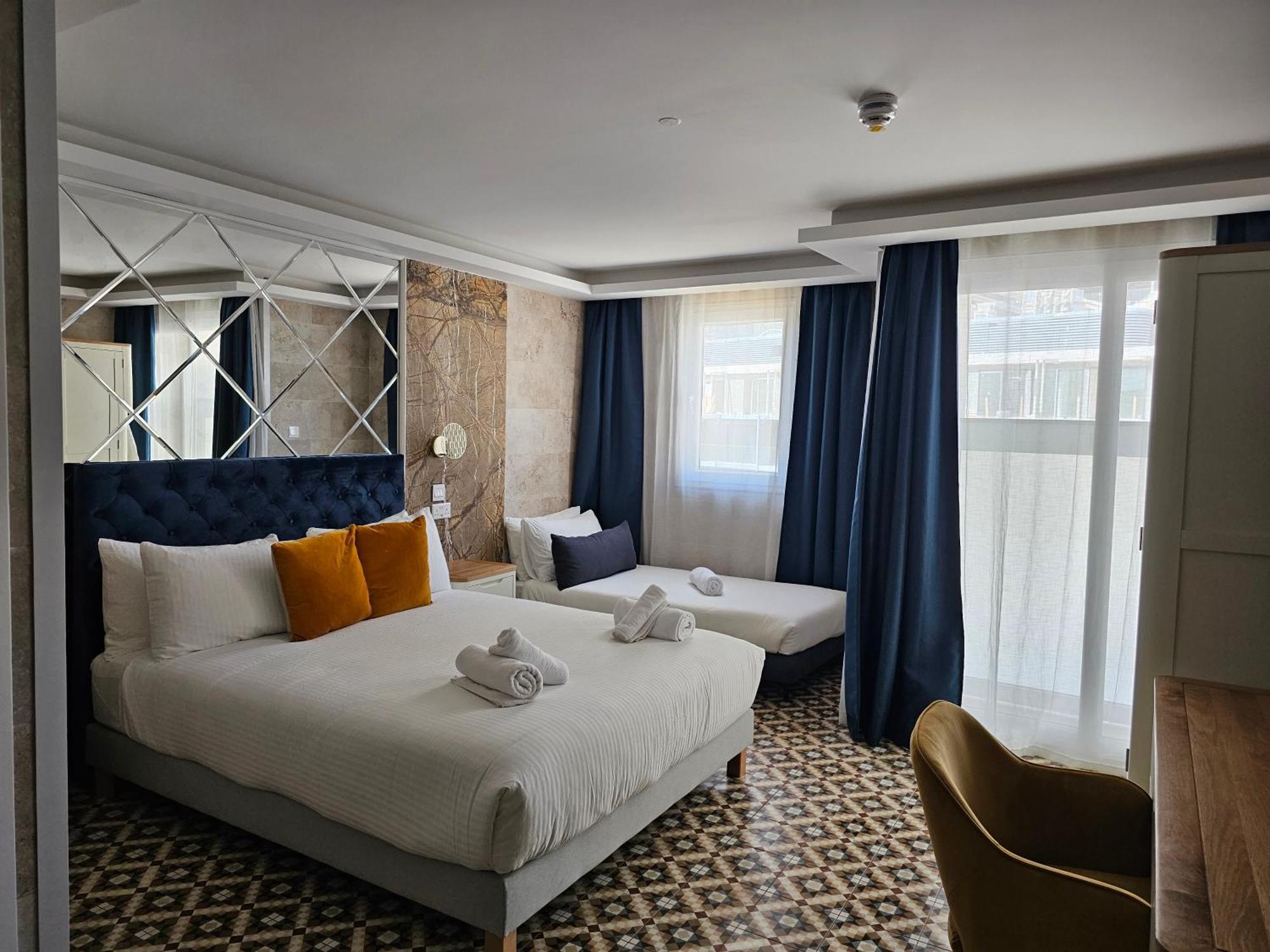 Balcony Hotel Saint Julian's Εξωτερικό φωτογραφία
