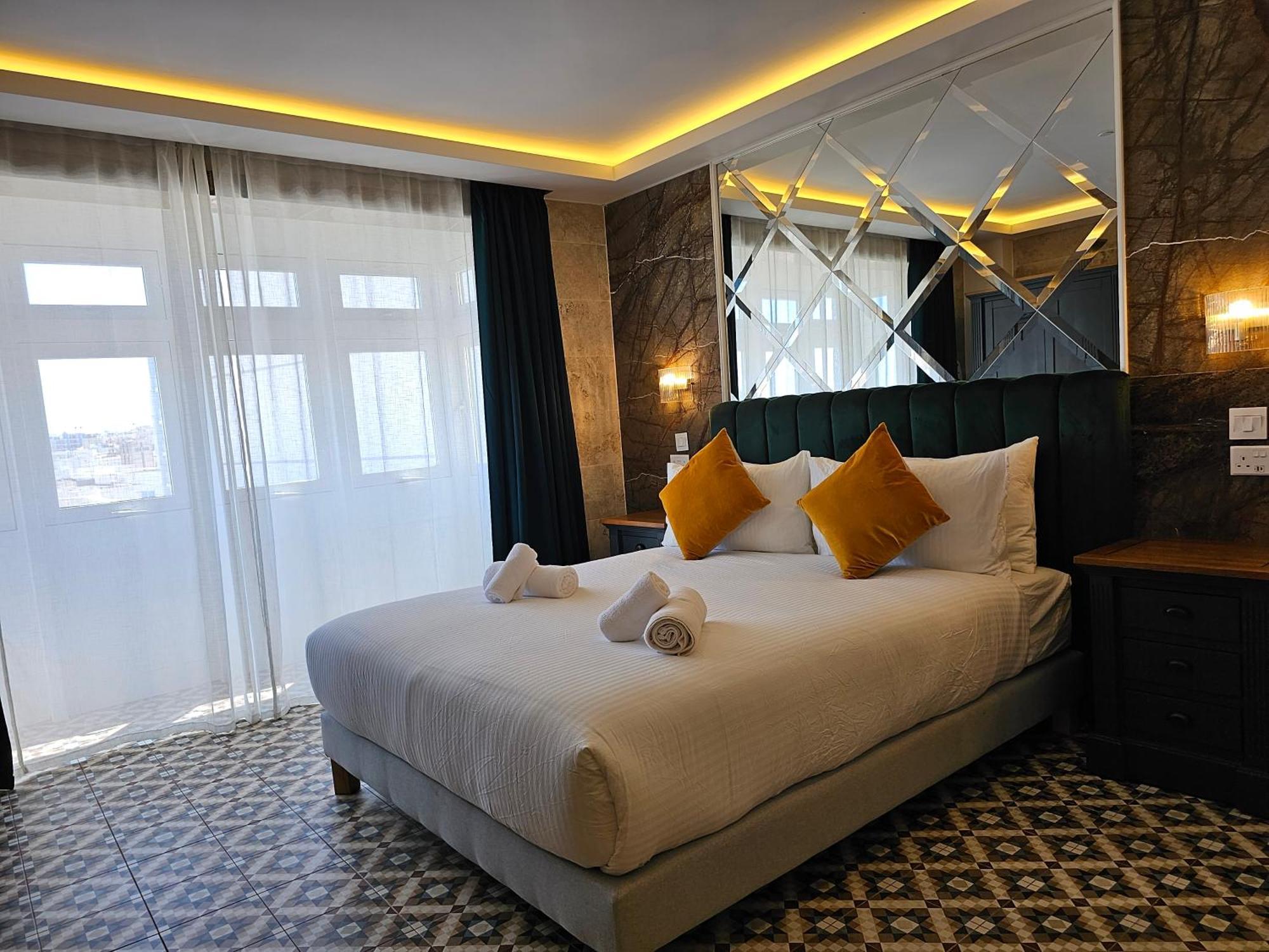 Balcony Hotel Saint Julian's Εξωτερικό φωτογραφία