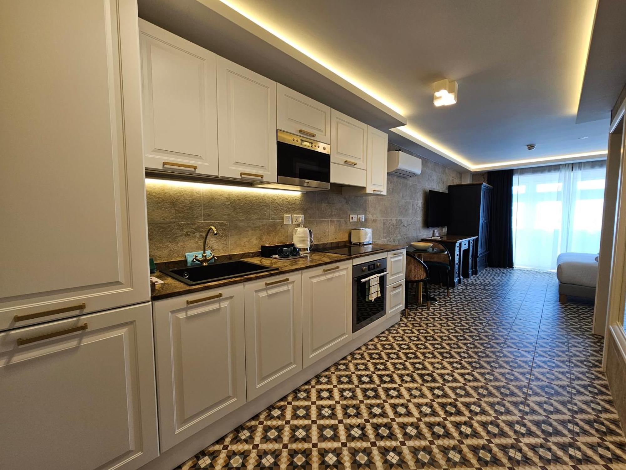 Balcony Hotel Saint Julian's Εξωτερικό φωτογραφία