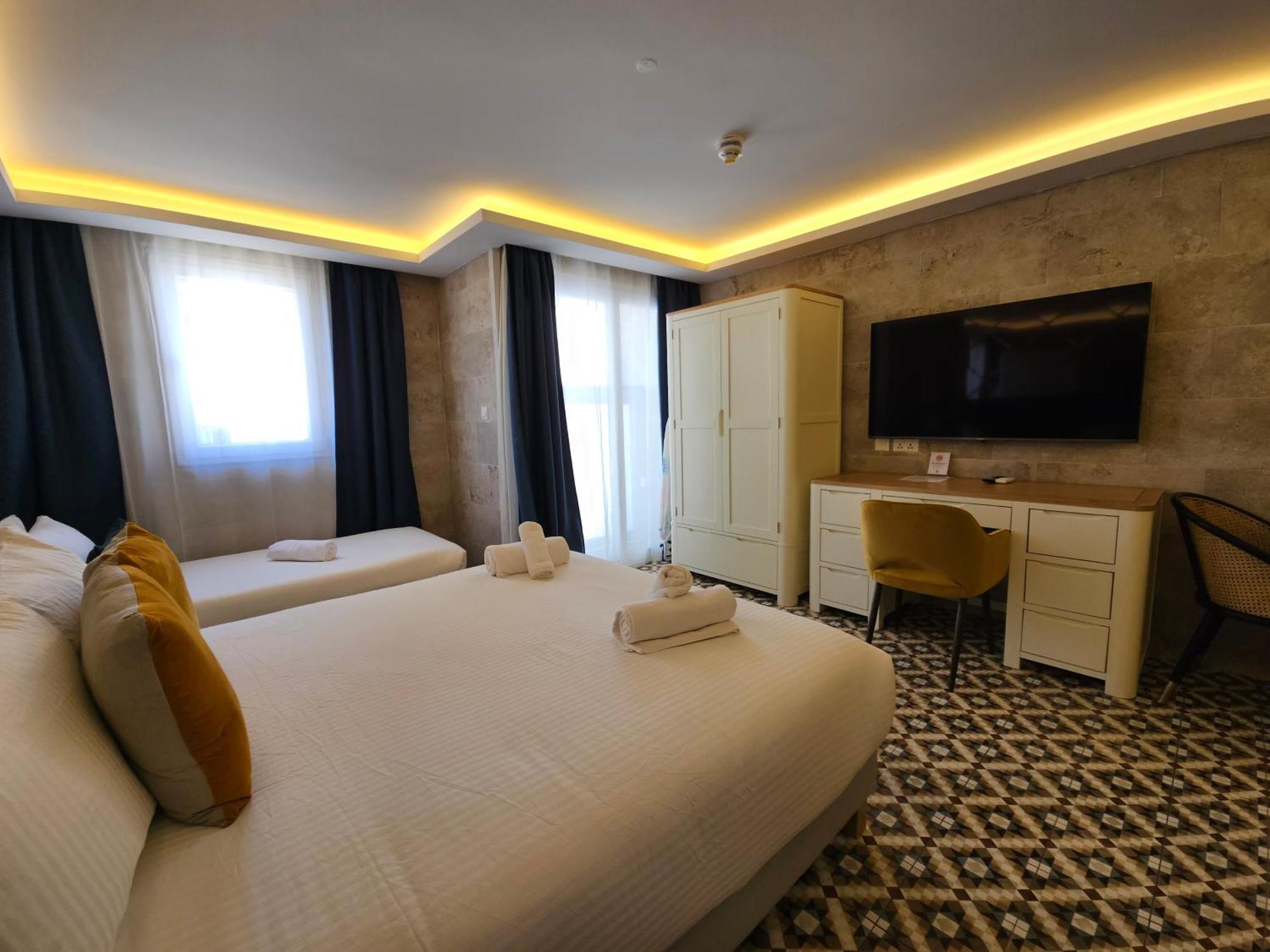 Balcony Hotel Saint Julian's Εξωτερικό φωτογραφία