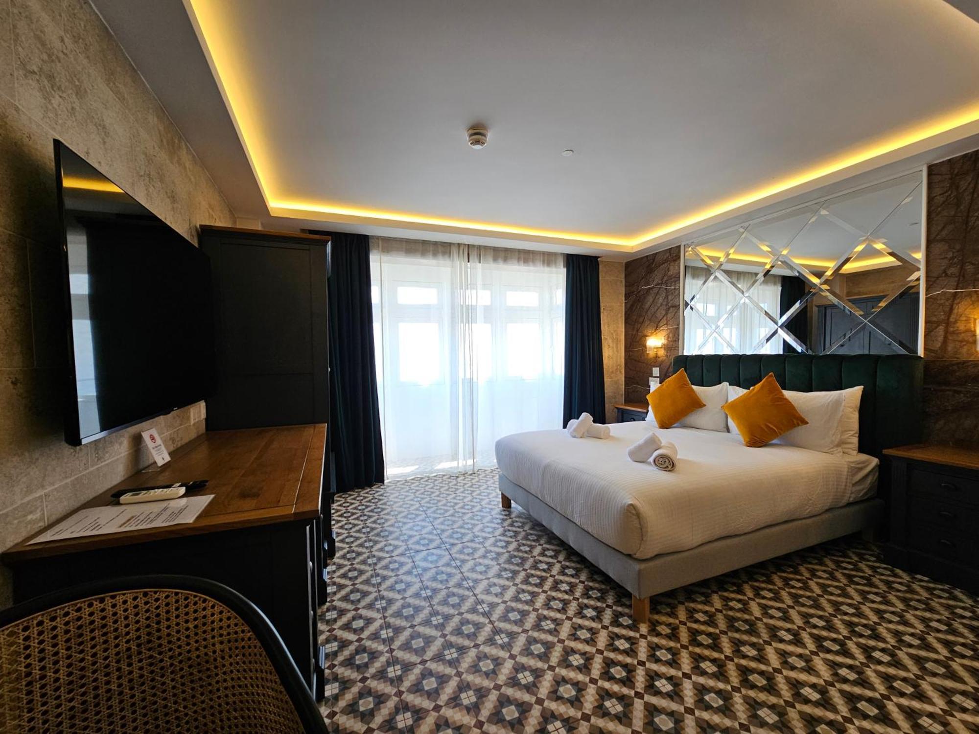 Balcony Hotel Saint Julian's Εξωτερικό φωτογραφία