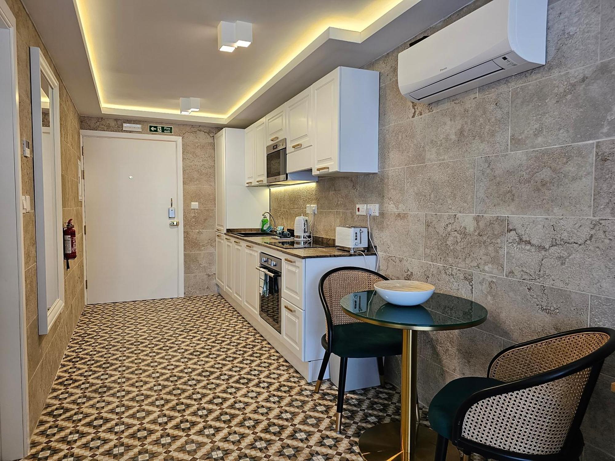 Balcony Hotel Saint Julian's Εξωτερικό φωτογραφία